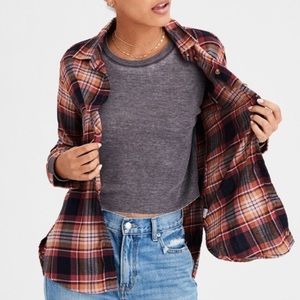 American Eagle soft boyfriend flannel. Size M